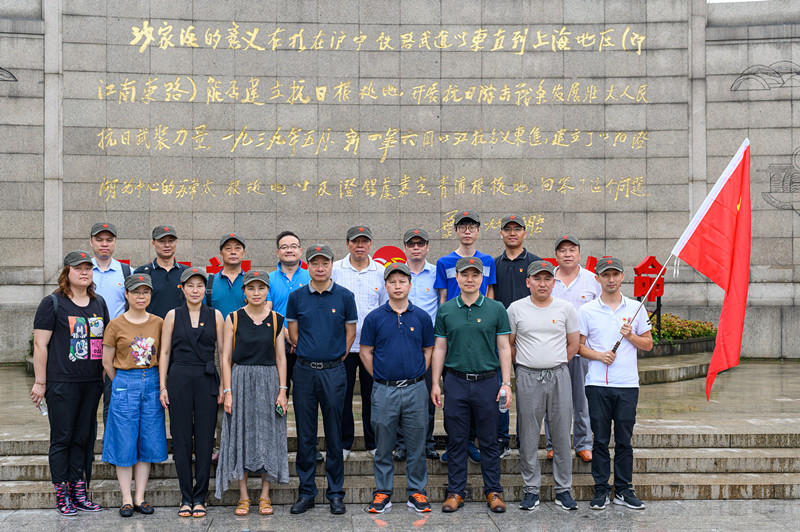 麥點(diǎn)彩印黨支部開(kāi)展“重溫誓詞，不忘初心，牢記使命”主題黨日活動(dòng)